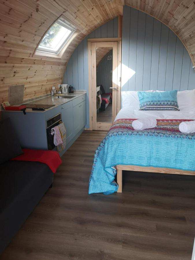 Missin' Link Glamping 호텔 West Hoathley 외부 사진